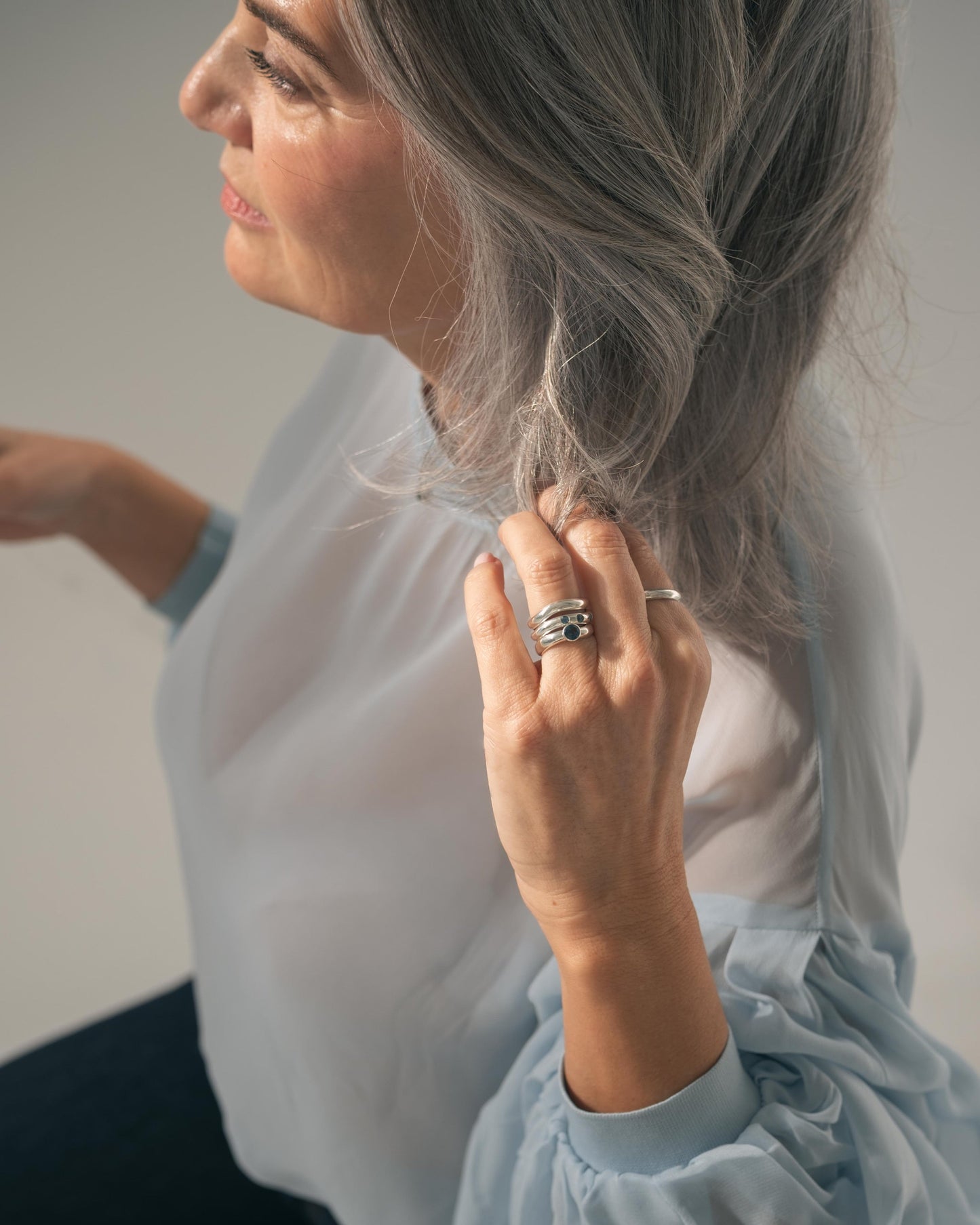 ESSENCE SOLITÄRRING SILBER – LONDON BLUE TOPAS