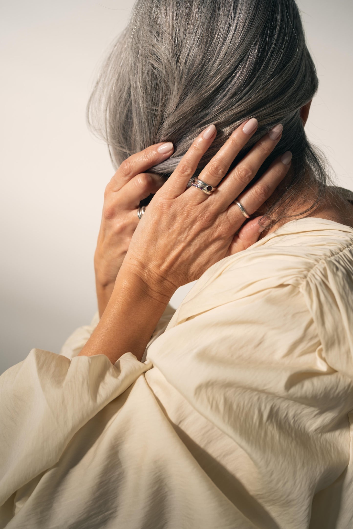 ANILLO ESSENCE LIQUID PLATA