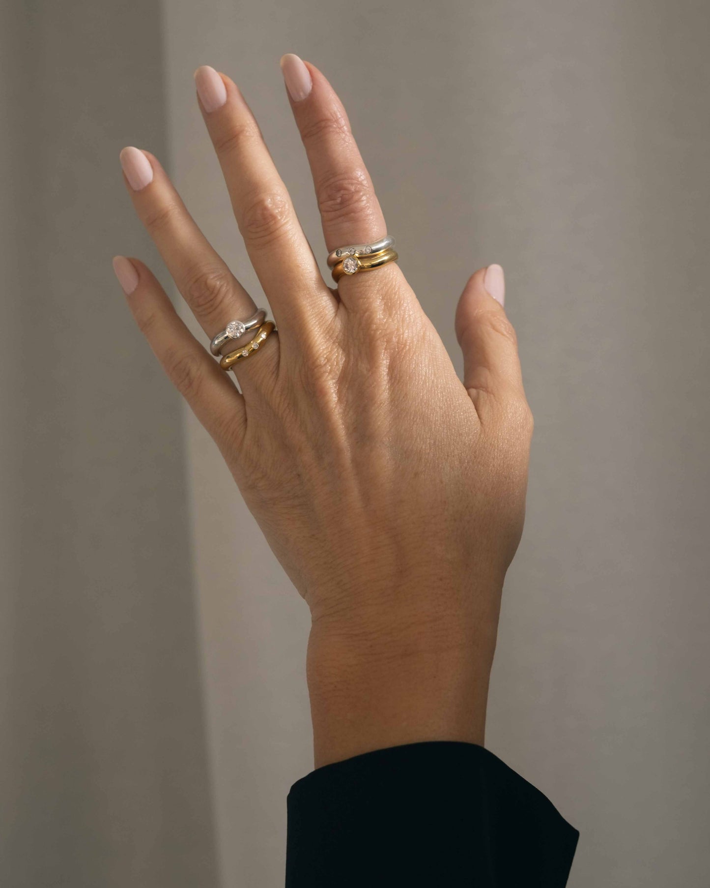 ANILLO ESSENCE HARMONY ORO AMARILLO 18K - DIAMANTES