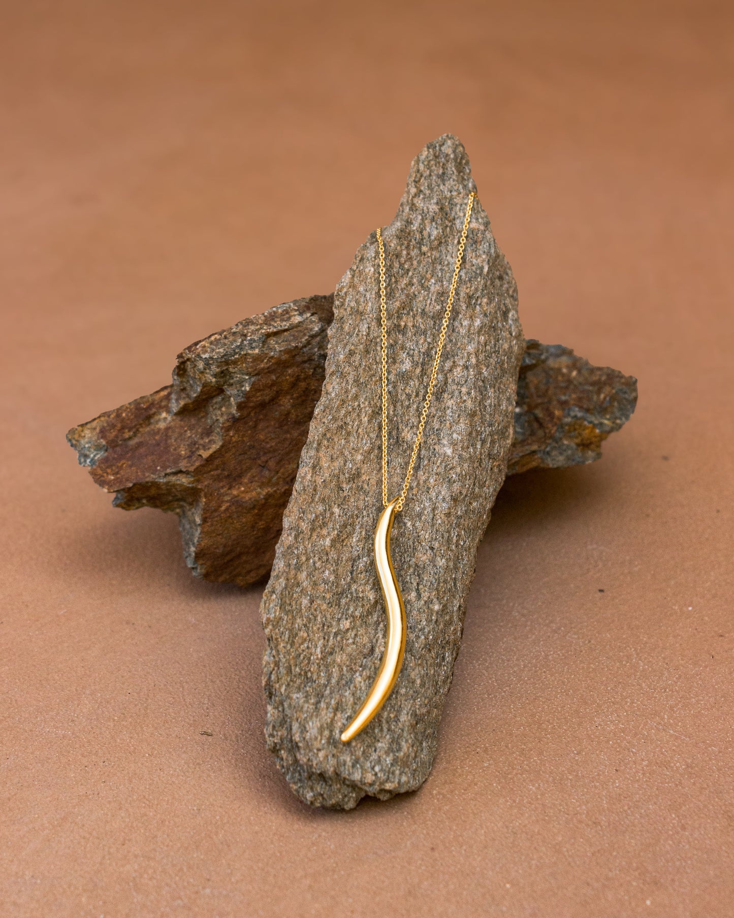 COLGANTE DELOS ORO