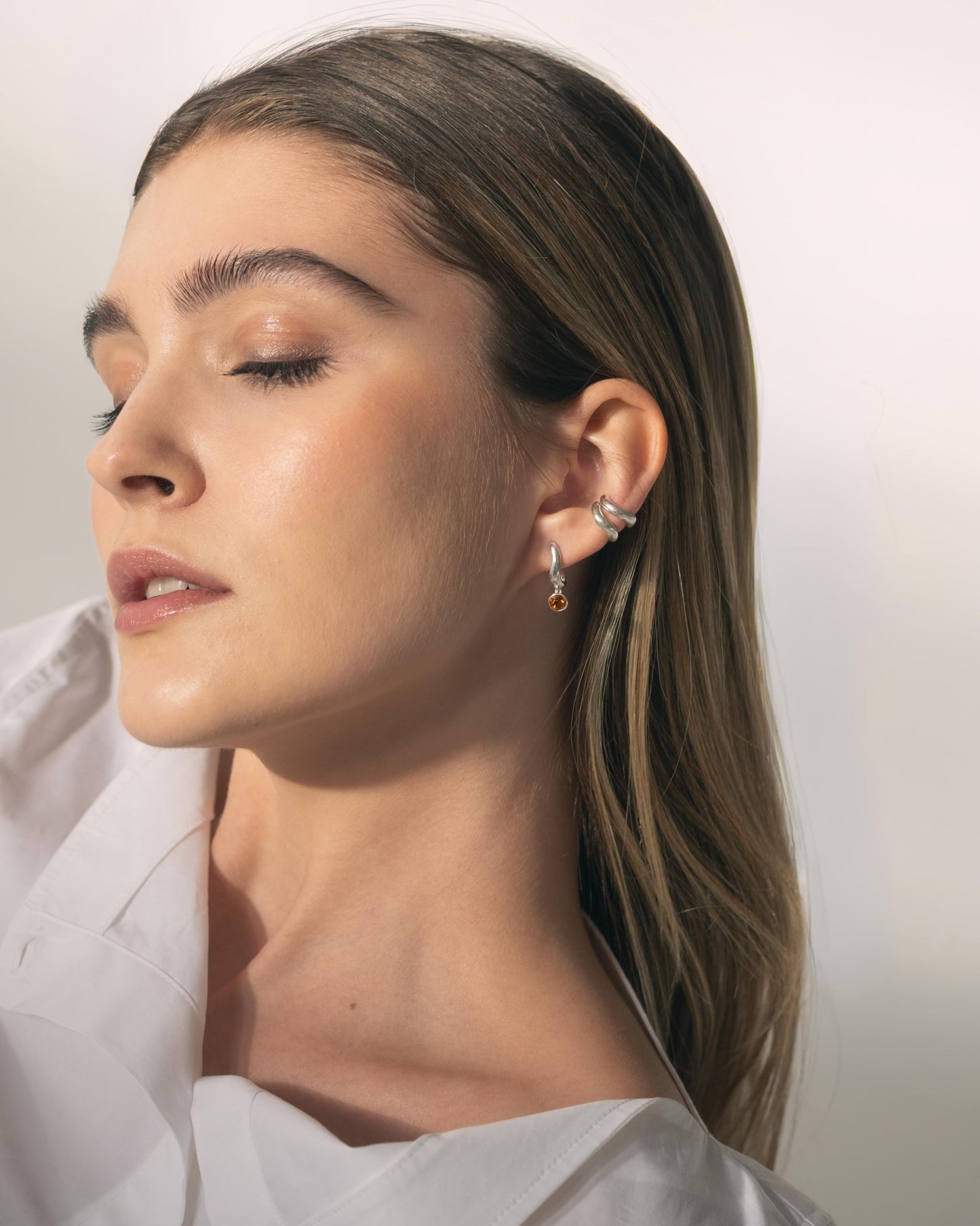 ESSENCE HOOP PLATA - CITRINO