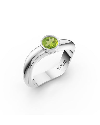 ESSENCE SOLITAIRE RING SILVER - PERIDOT